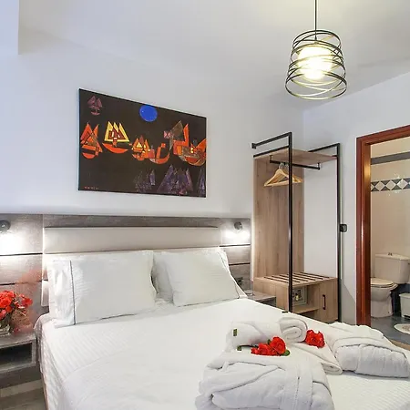 Hermes Aparthotel