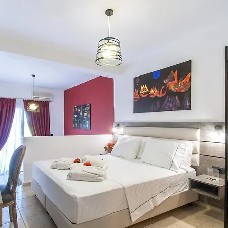 Hermes 4* Vromolimnos