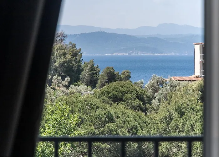 Apartmanhotel Hermes Vromólimnosz