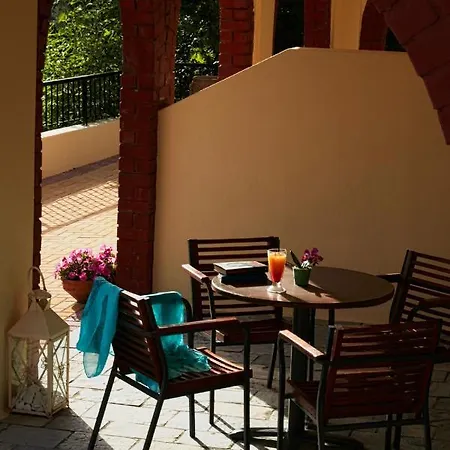 Hermes Apart-hotel 4*