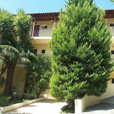 Apart-hotel Hermes Vromolimnos