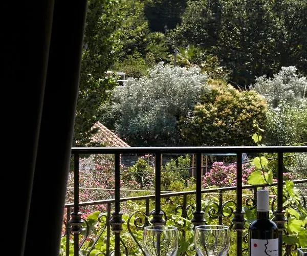 Hermes 4* Vromolimnos